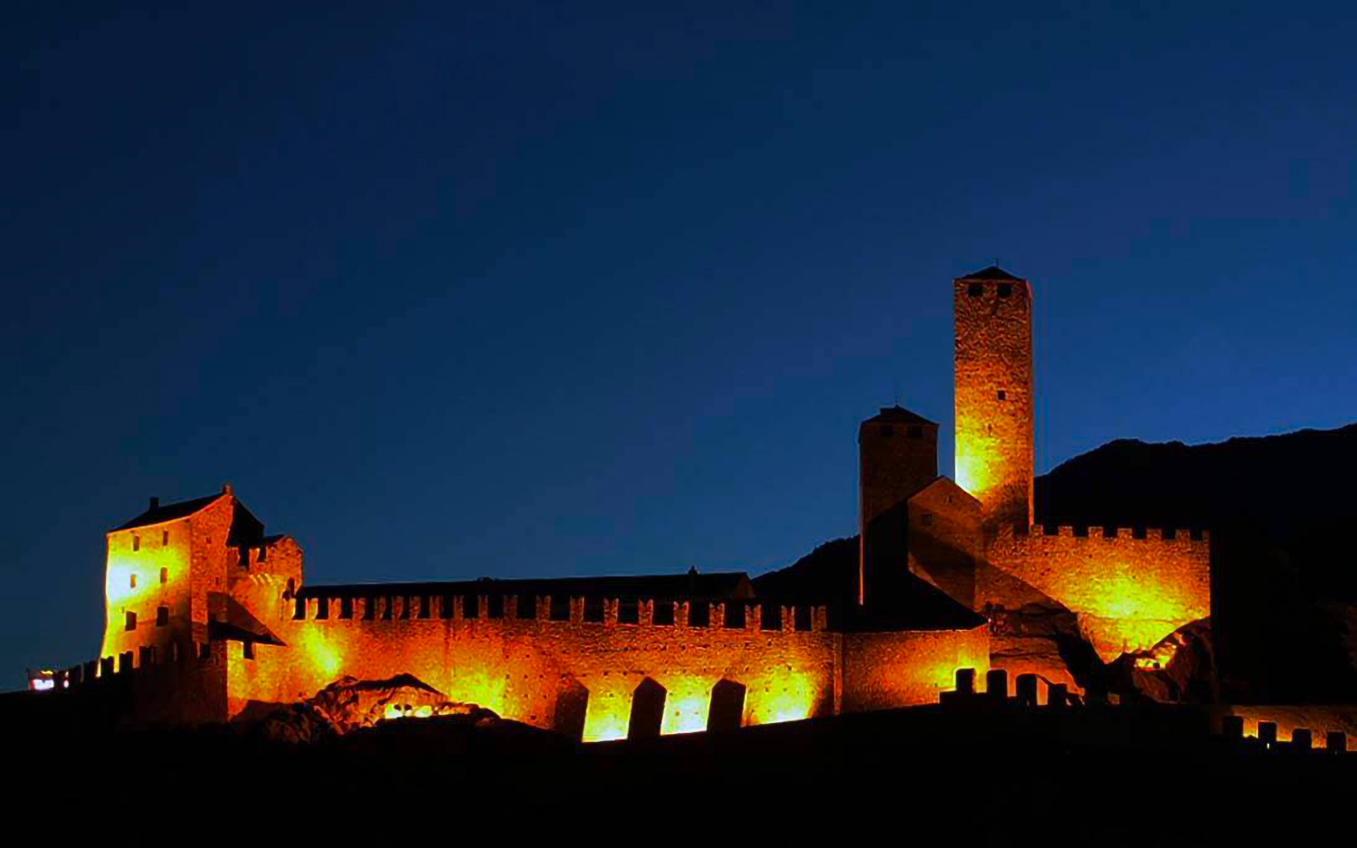eventi-Notte-Bianca-Bellinzona-2025-arte-spettacolo-e-magia-in-citta.jpg