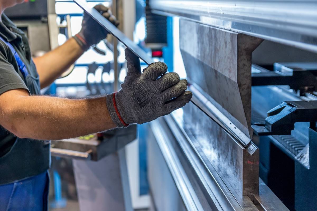 Lavoro-in-Svizzera-meno-carenza-di-manodopera-piu-disoccupazione.jpg